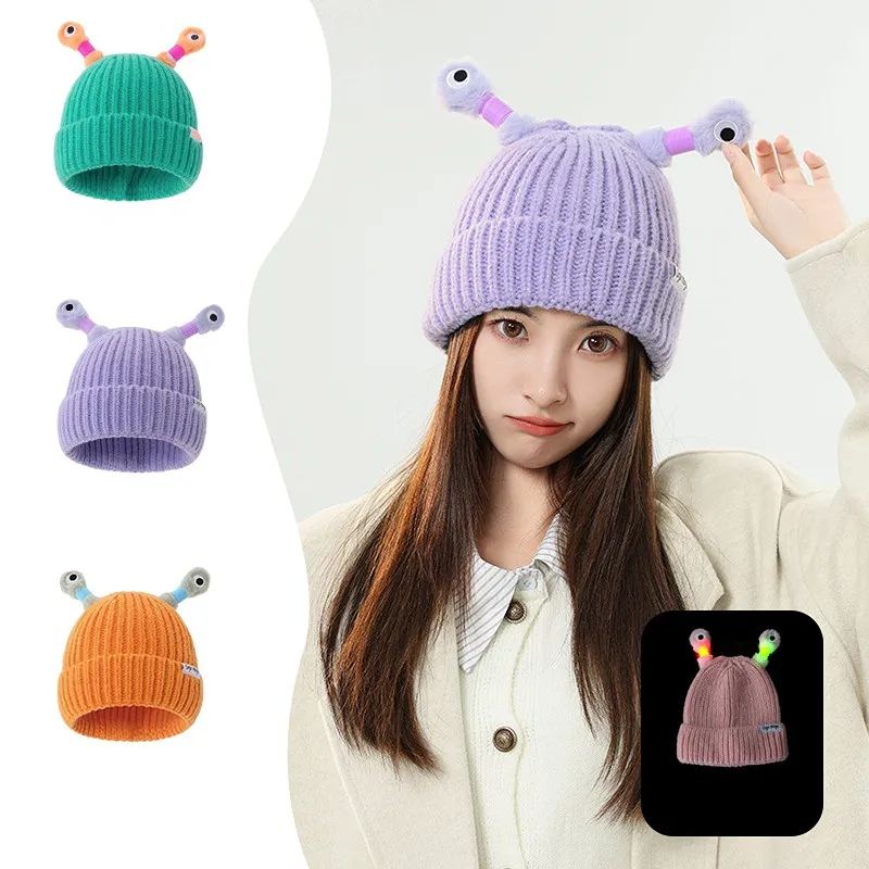 🔥HOT SALE - 49% OFF🔥Cute glowing little monster knitted hat