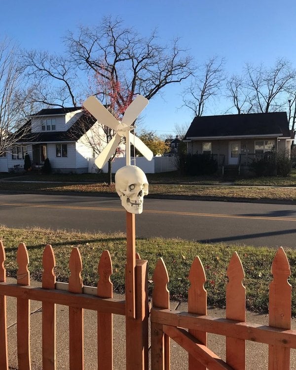 Skull Whirligig - Gothic Garden Decor