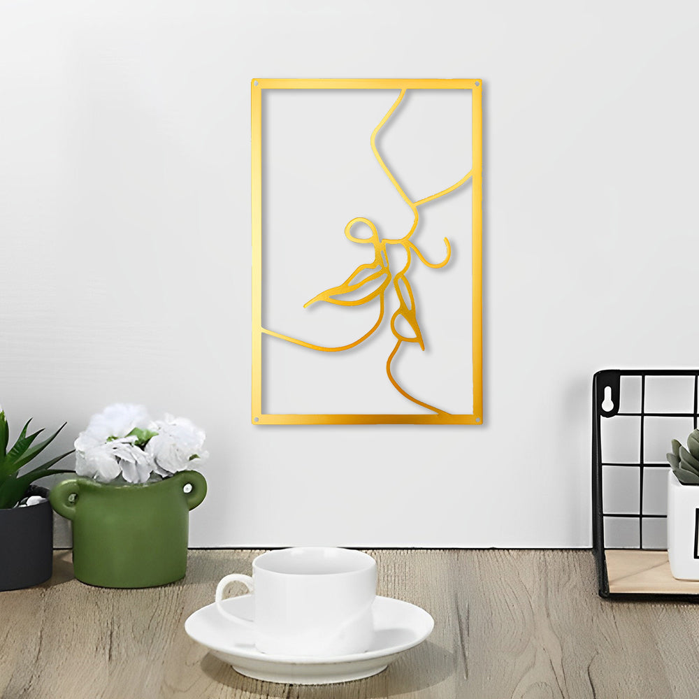 Abstract Woman Lines Metal Wall Art version 006