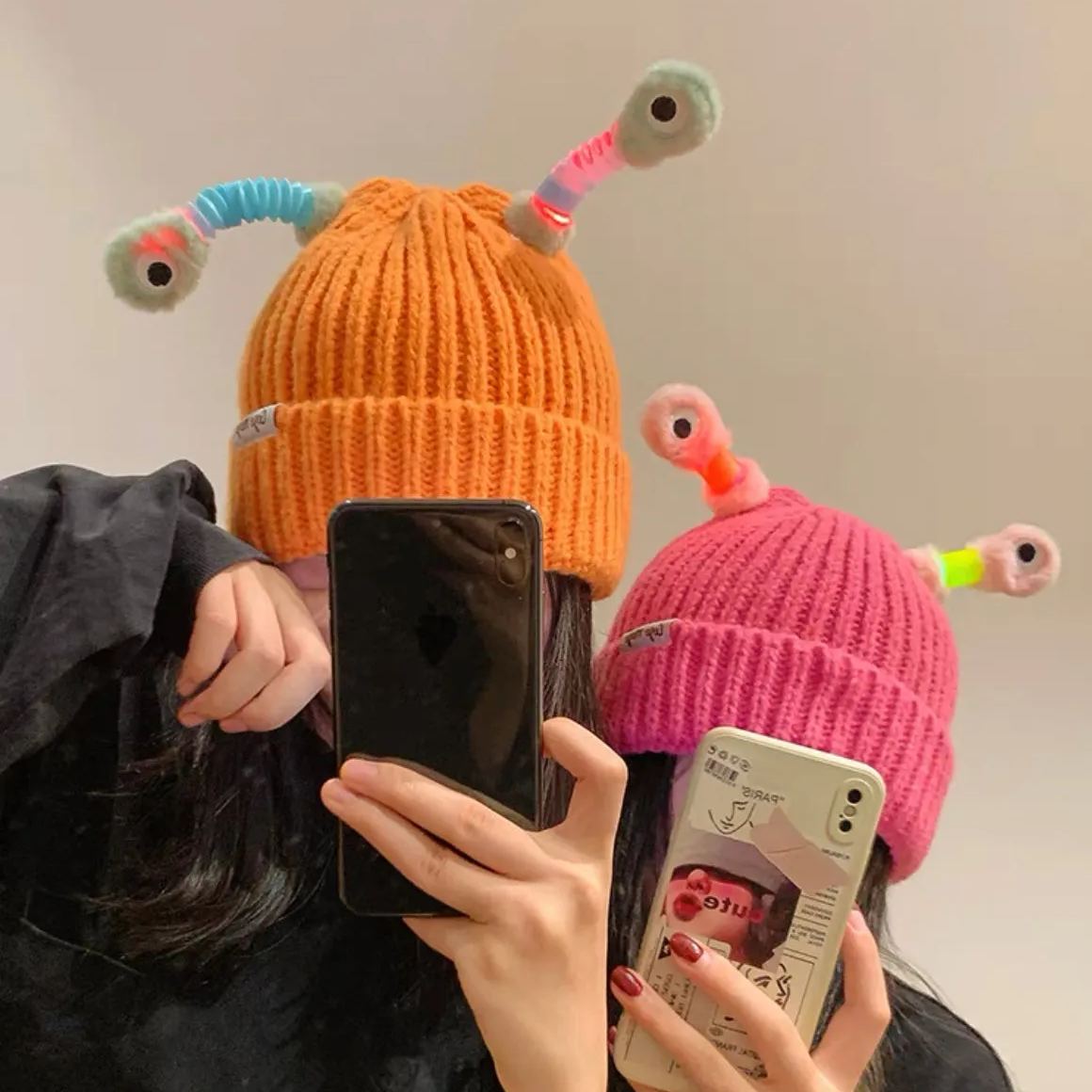 🔥HOT SALE - 49% OFF🔥Cute glowing little monster knitted hat